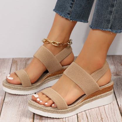 💕Damsandaler med vävda elastiska remmar och tjock botten🔥 Snygga nog att klä upp sig i. Bekväma nog att bära hela dagen 👡